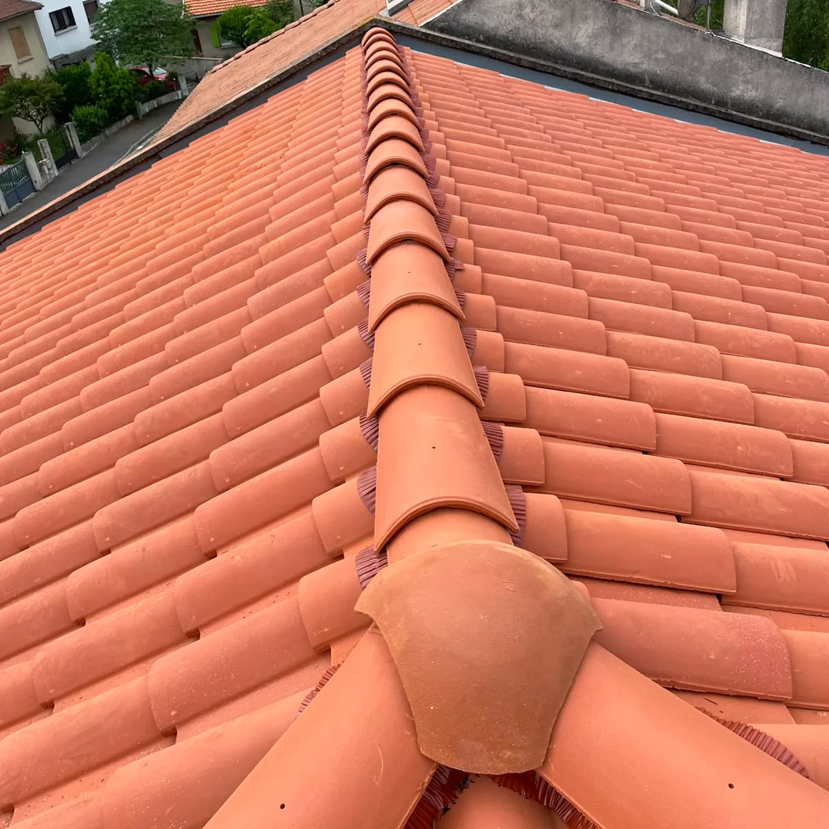 Toiture refaite à neuf par Aubert Couvreur, couvreur à Tarbes dans les Hautes-Pyrénées